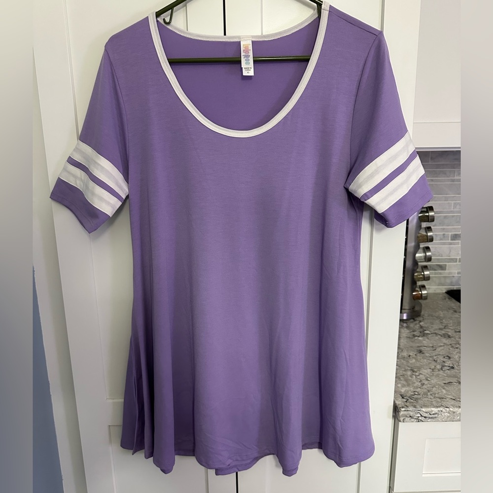LuLaRoe Perfect T